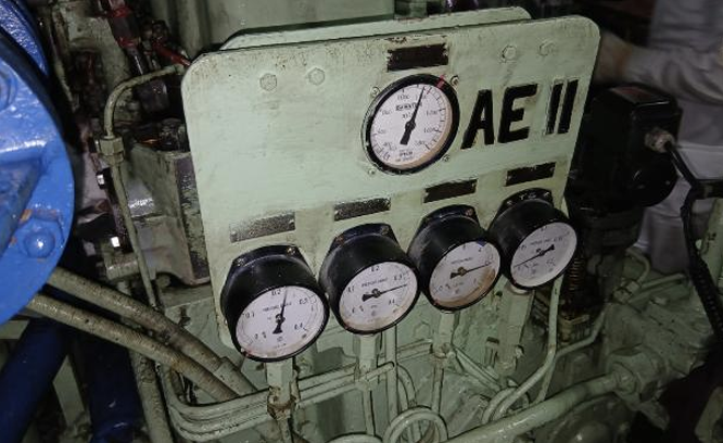Radian Selesaikan Top Overhaul Auxiliary Engine No. 2 MV Sakti